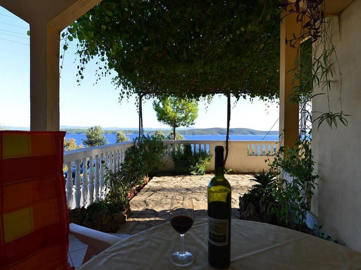 Dobrila Jelsa (Hvar)